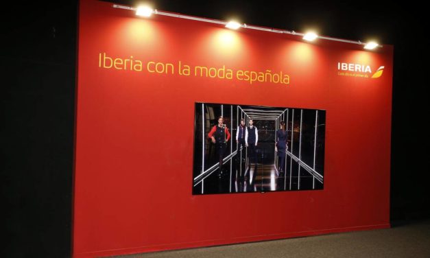Nuevos uniformes de Iberia, protagonistas en la MBFWMadrid