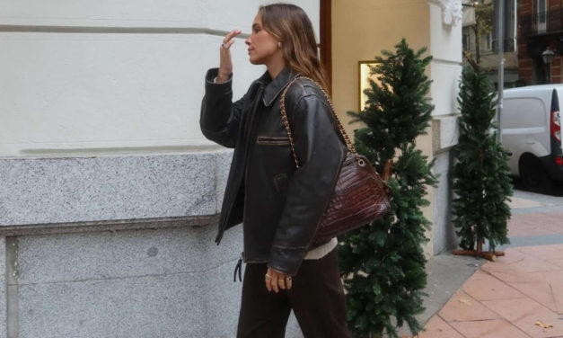 De Laura Escanes a María Pombo: así llevan y así combinan sus bolsos las estrellas de Instagram