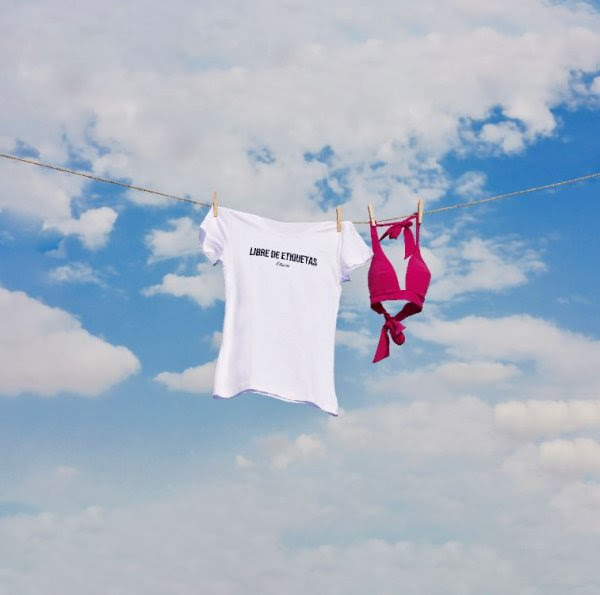 Etam lanza su camiseta viral con el manifiesto #Libre de Etiquetas